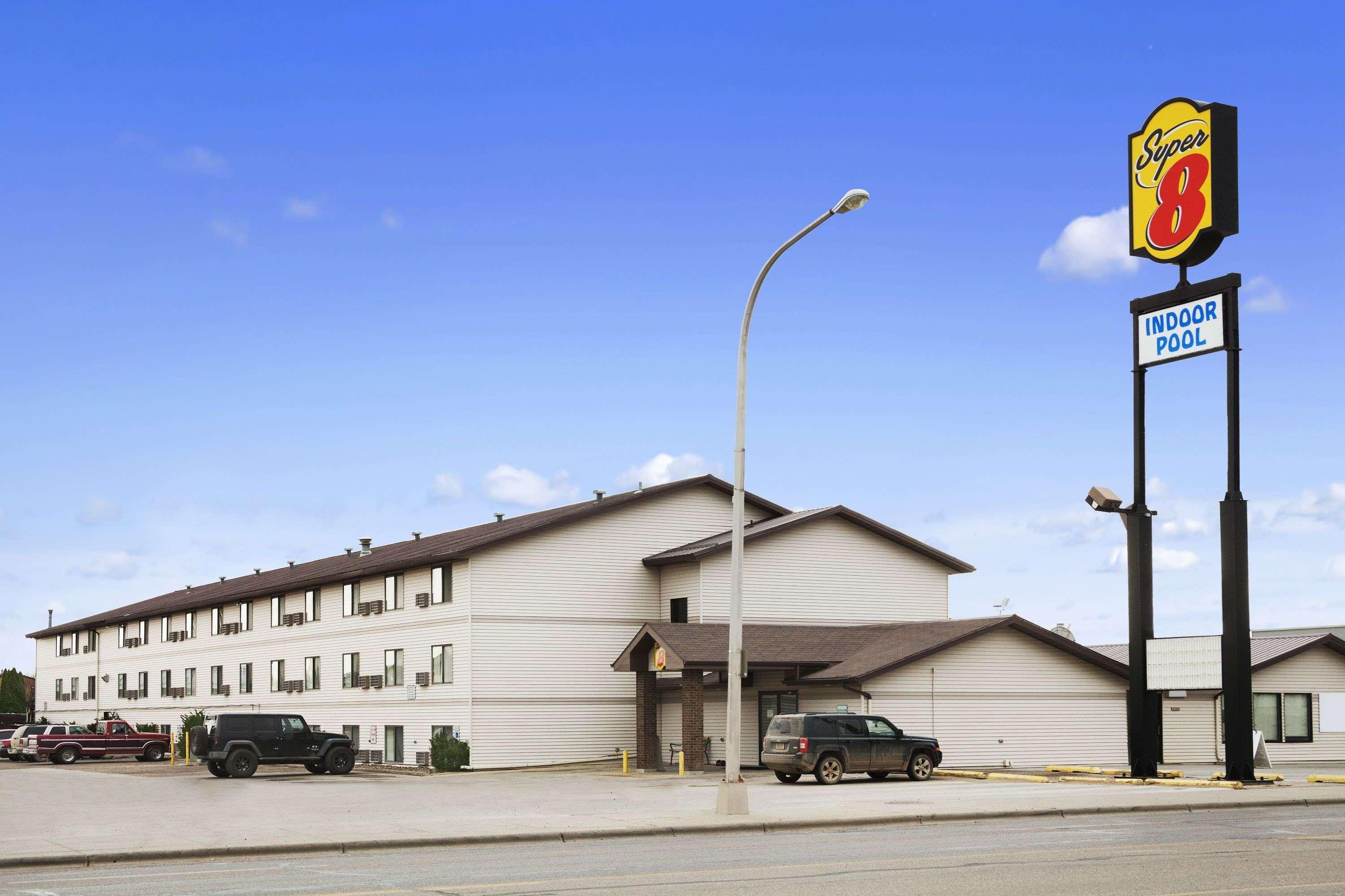 Hotel Super 8 By Wyndham Williston Nd Extérieur photo